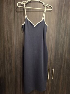 Abercrombie: Black Contrast Trim Dress, Slit- MEDIUM TALL